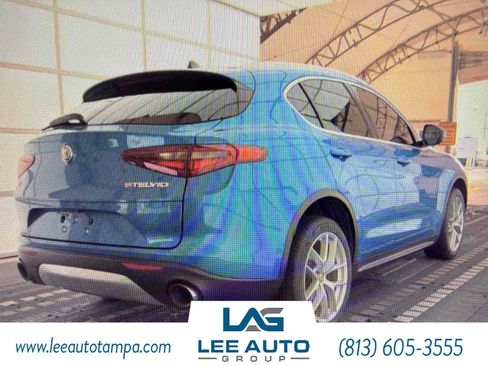 Used 2019 Alfa Romeo Stelvio Ti AWD/4WD image 2