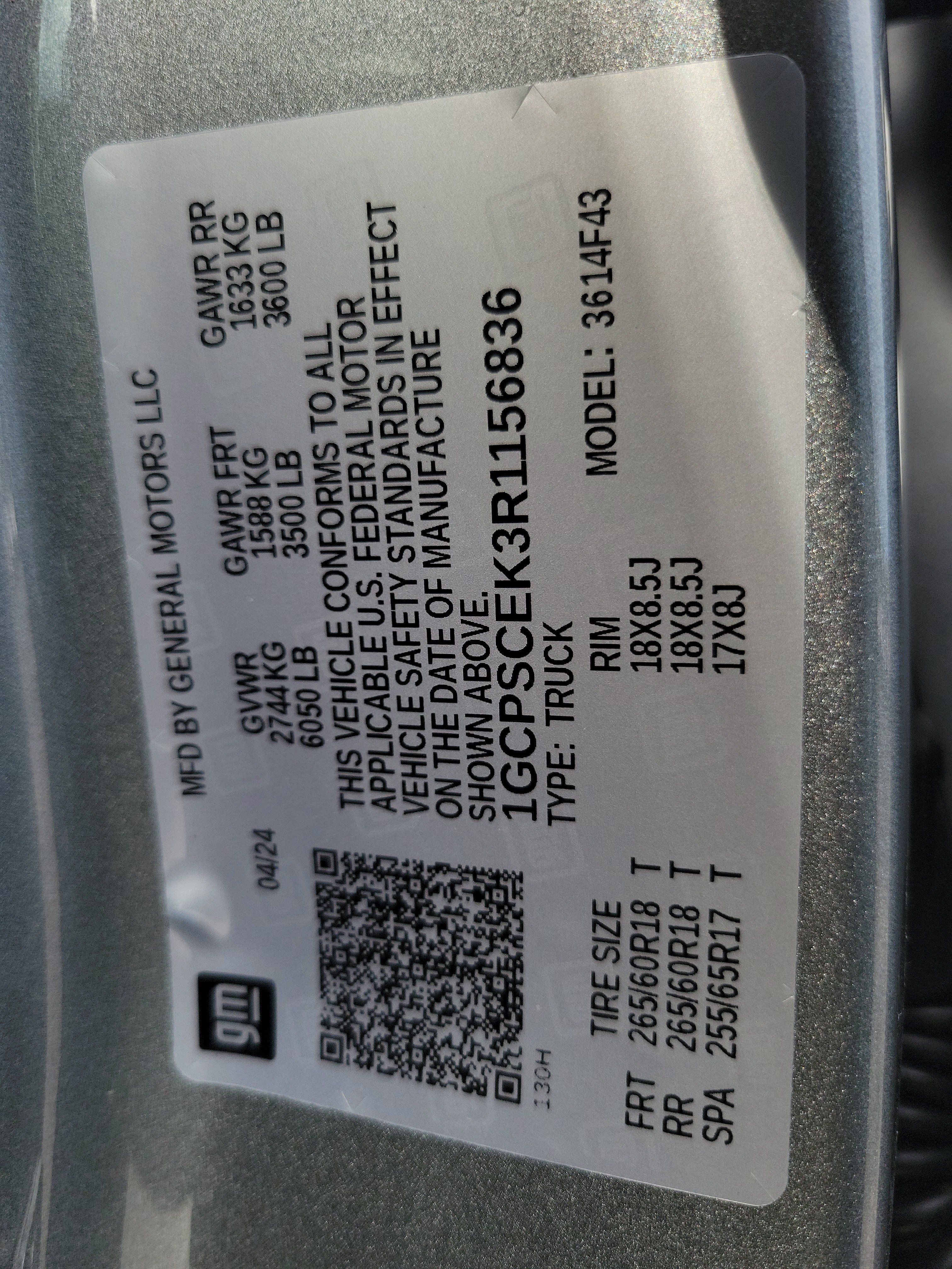 Used 2024 Chevrolet Colorado LT w/ LT Convenience Package III RWD image 30