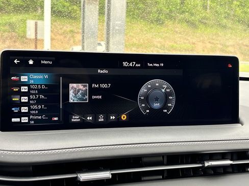 Used 2025 Genesis GV70 3.5T Sport w/ Sport Advanced Package AWD/4WD image 16