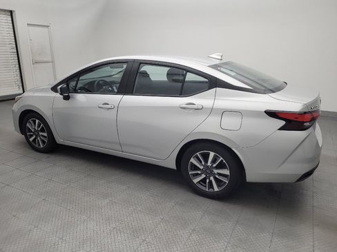 Used 2025 Nissan Versa SV FWD image 3