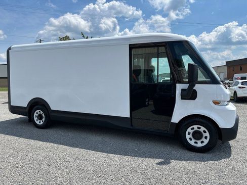 Used 2024 Chevrolet Brightdrop 600 w/ Commercial Equipment Package AWD/4WD image 7