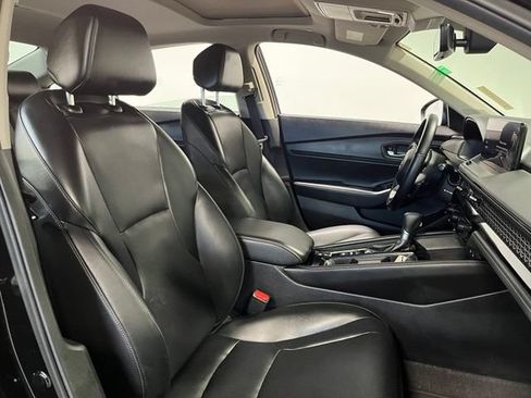 Used 2024 Honda Accord Touring image 10