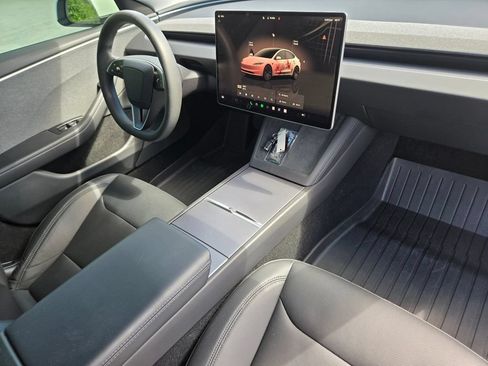 Used 2025 Tesla Model 3 Long Range RWD image 10