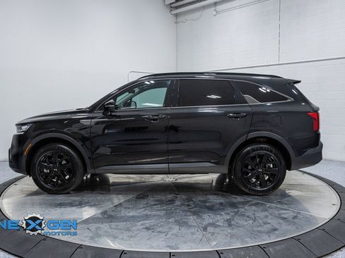 Used 2021 Kia Sorento S image 4