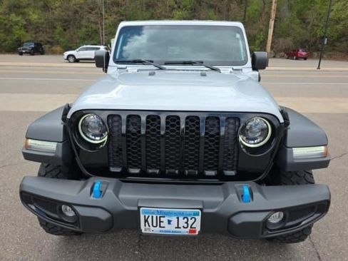Used 2023 Jeep Wrangler Unlimited w/ Cold Weather Group AWD/4WD image 14