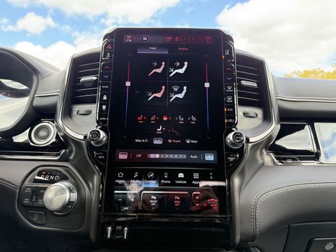 New 2026 RAM 1500 Limited image 30