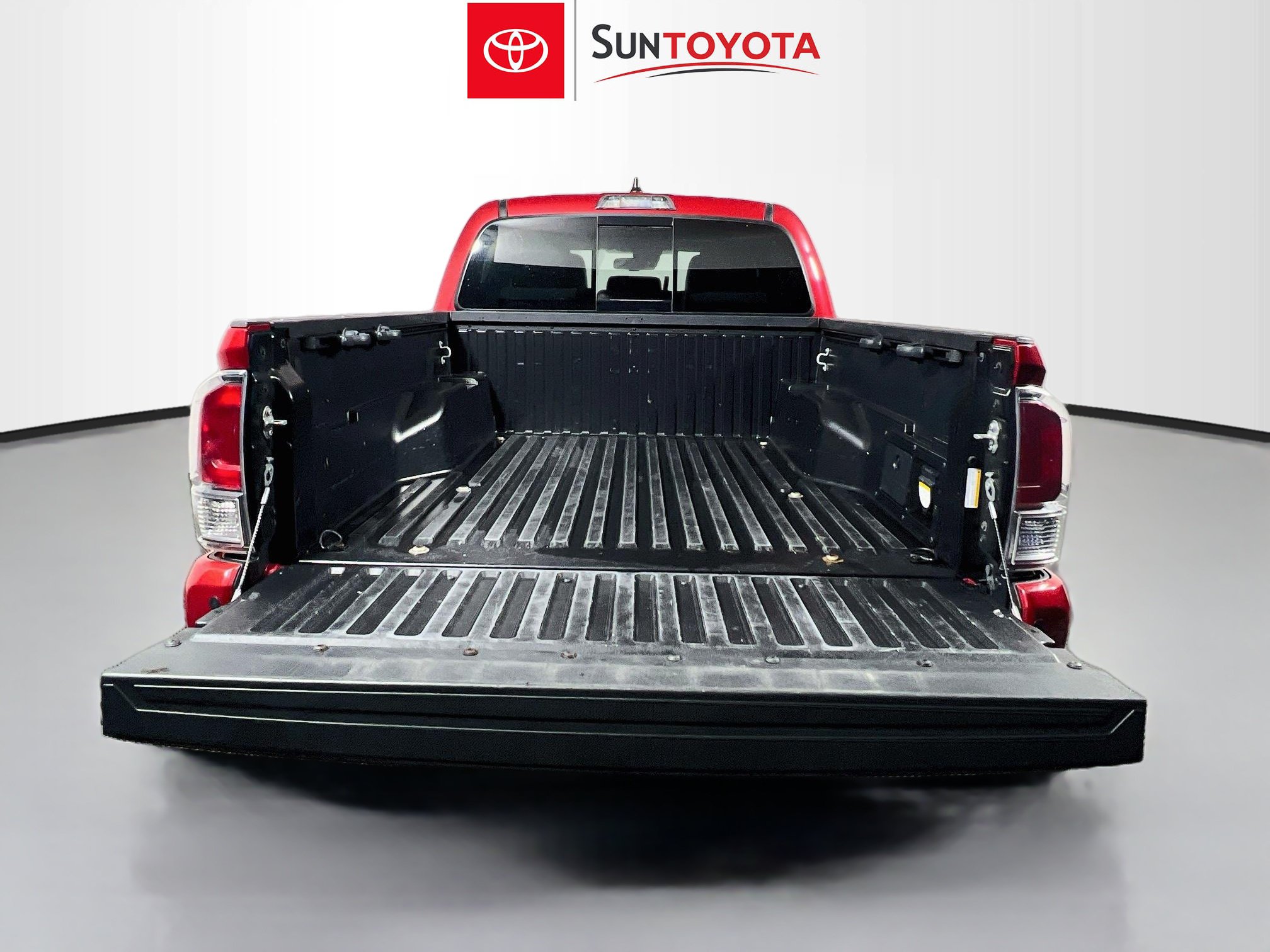 Used 2021 Toyota Tacoma TRD Sport w/ Technology Package RWD image 33