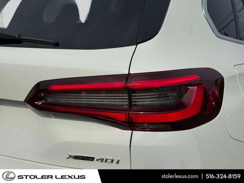 Used 2022 BMW X5 xDrive40i w/ Premium Package AWD/4WD image 15