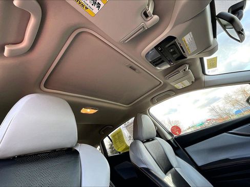 Used 2023 Subaru Crosstrek 2.5i Limited image 15