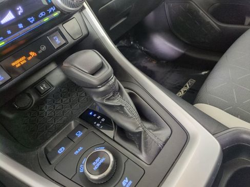 Used 2019 Toyota RAV4 XLE w/ Convenience Package AWD/4WD image 26
