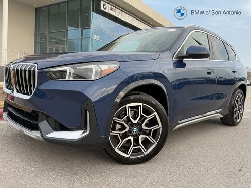 Certified 2025 BMW X1 xDrive28i w/ Technology Package image 1