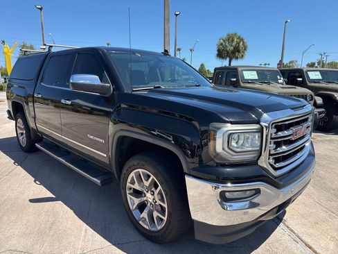 Used 2017 GMC Sierra 1500 SLT w/ SLT Premium Package image 8