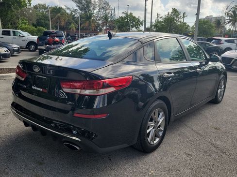 Used 2019 Kia Optima LX image 8