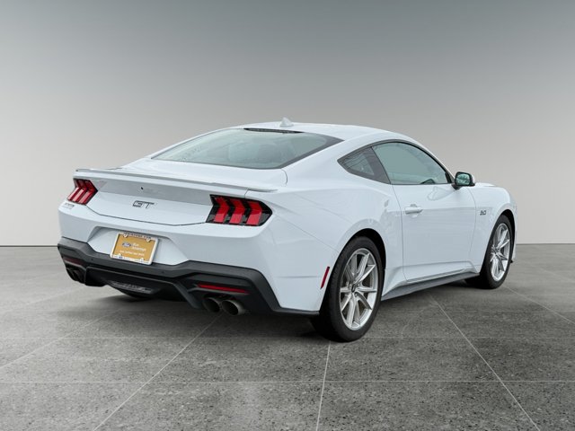 Used 2025 Ford Mustang GT Premium RWD image 4