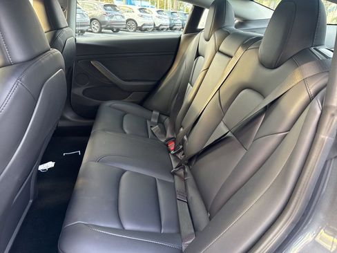 Used 2023 Tesla Model 3 Standard Range image 18