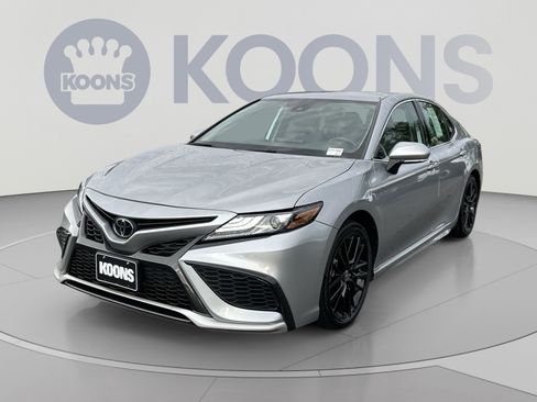 Used 2023 Toyota Camry XSE FWD image 1