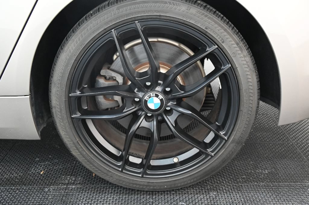 Used 2017 BMW 540i xDrive AWD/4WD image 59
