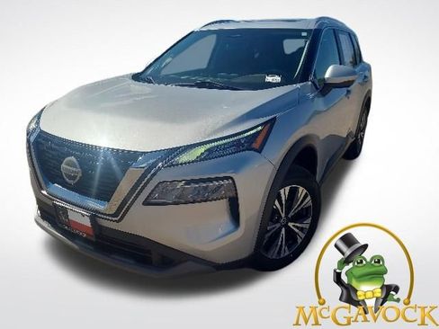 Used 2021 Nissan Rogue SV w/ Premium Package FWD image 1