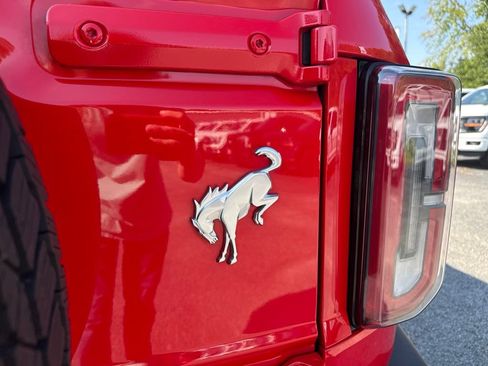 Used 2022 Ford Bronco Outer Banks AWD/4WD image 37