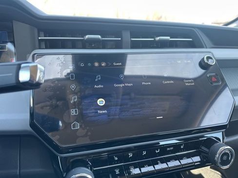New 2027 Chevrolet Bolt LT w/ Comfort Package FWD image 19