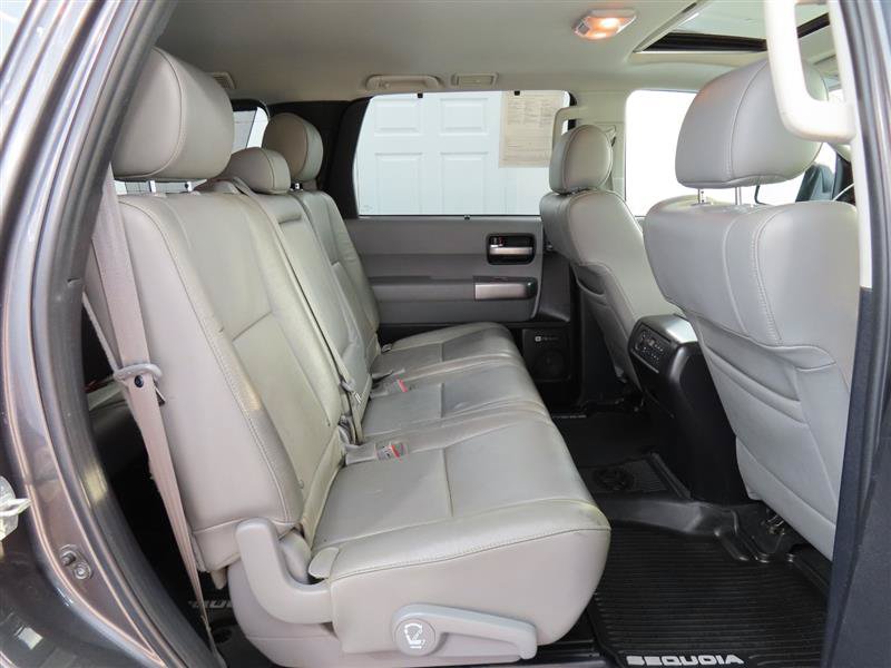 Used 2019 Toyota Sequoia Limited w/ Safety & Convenience Package AWD/4WD image 34
