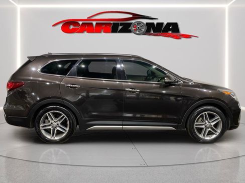 Used 2017 Hyundai Santa Fe Limited image 7
