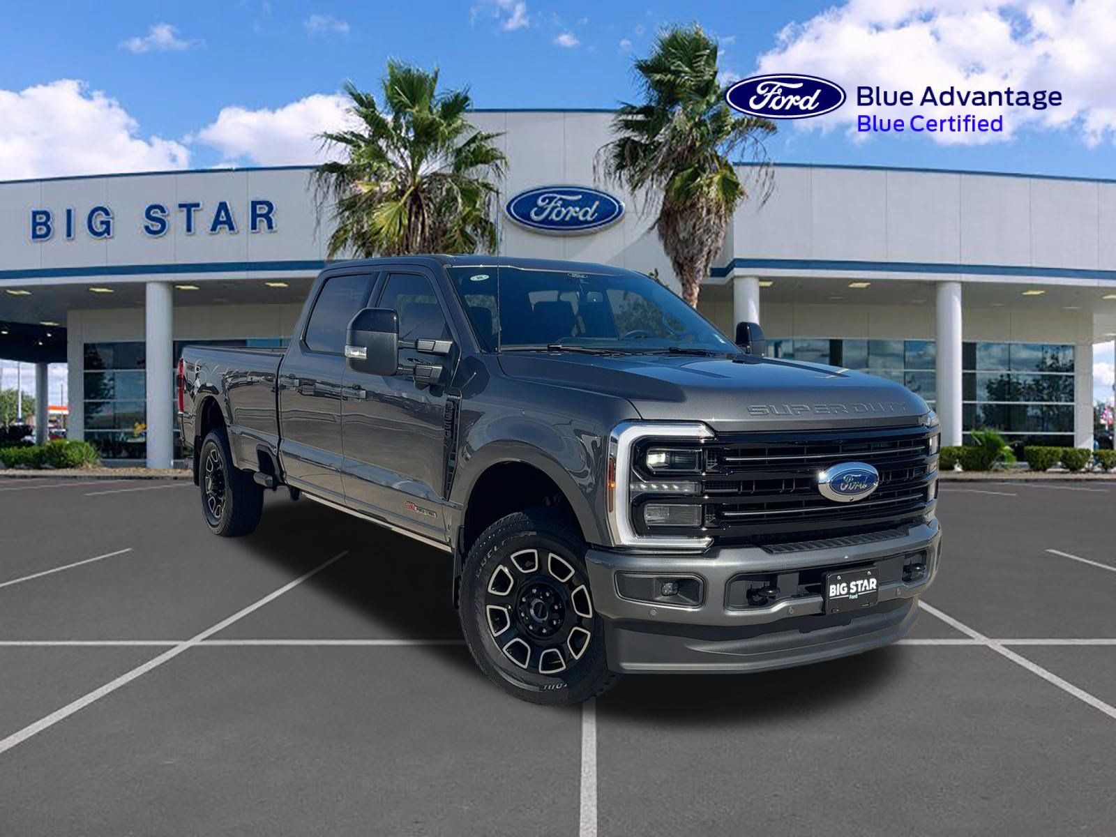 Used 2026 Ford F350 Platinum AWD/4WD image 1