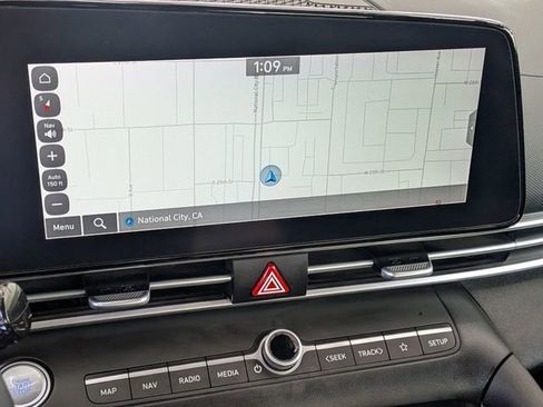 Used 2023 Hyundai Elantra SEL w/ Convenience Package image 21