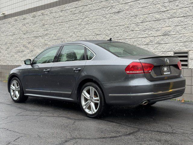 Used 2015 Volkswagen Passat TDI SEL Premium FWD image 14