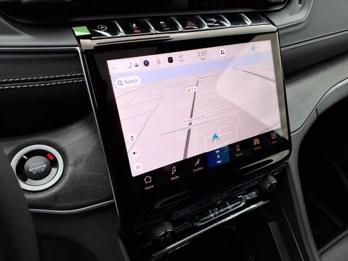 New 2025 Jeep Grand Cherokee L Limited image 23