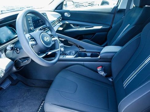 New 2026 Hyundai Elantra Hybrid FWD image 22