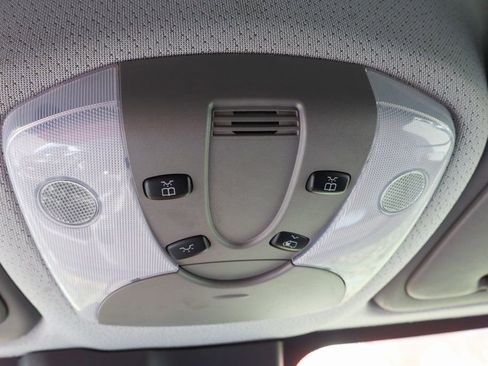 Used 2018 Mercedes-Benz Sprinter 2500 image 30