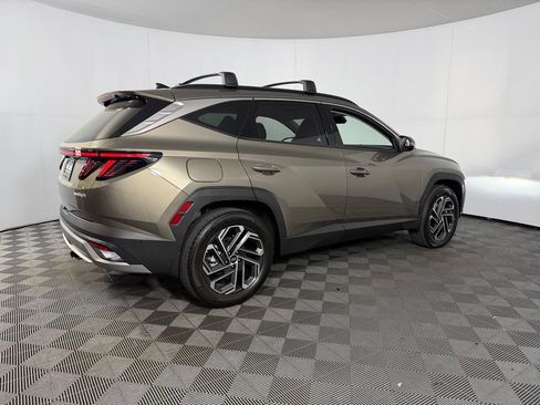 Used 2026 Hyundai Tucson Limited AWD/4WD image 8