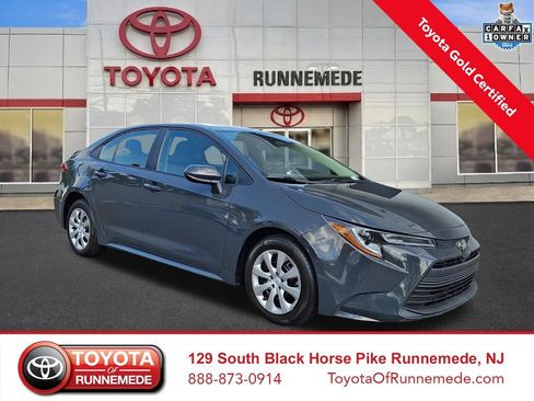 Certified 2024 Toyota Corolla LE FWD image 1
