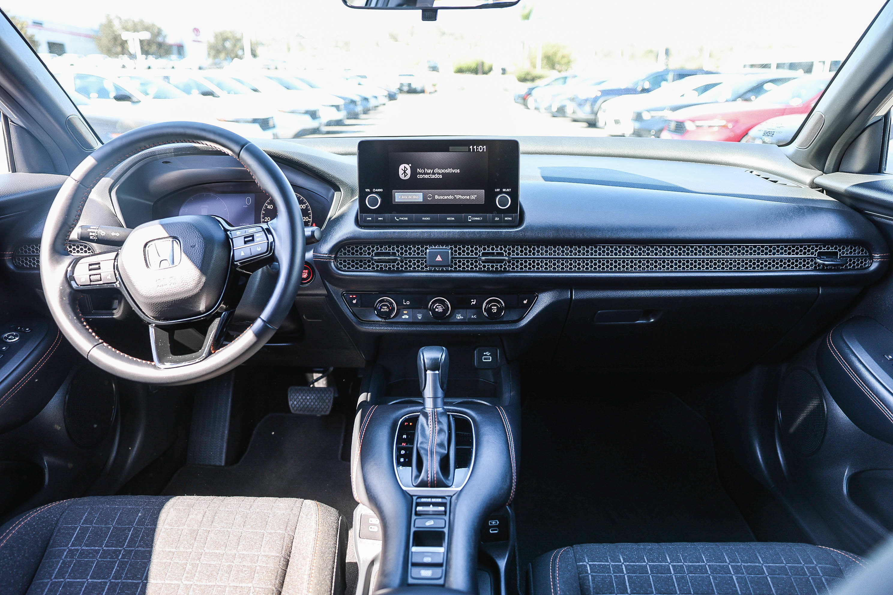 Certified 2025 Honda HR-V Sport image 2