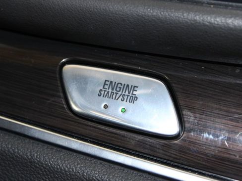 Used 2024 Buick Enclave Essence w/ Technology Package image 42