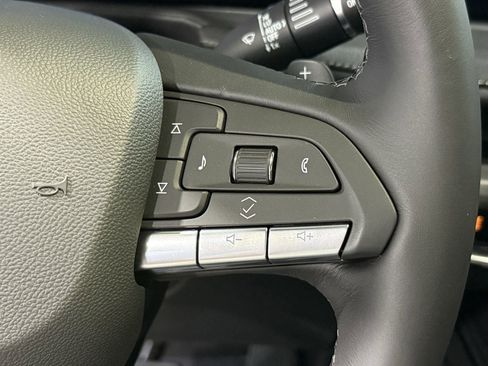 New 2025 Cadillac XT4 Premium Luxury image 25