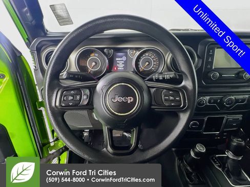 Used 2018 Jeep Wrangler Unlimited Sport AWD/4WD image 8