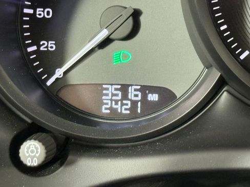 New 2025 Porsche Macan image 25