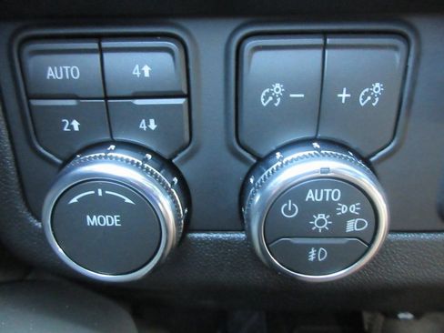 New 2026 GMC Yukon Elevation image 16