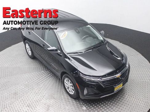 Used 2024 Chevrolet Equinox LT FWD image 3