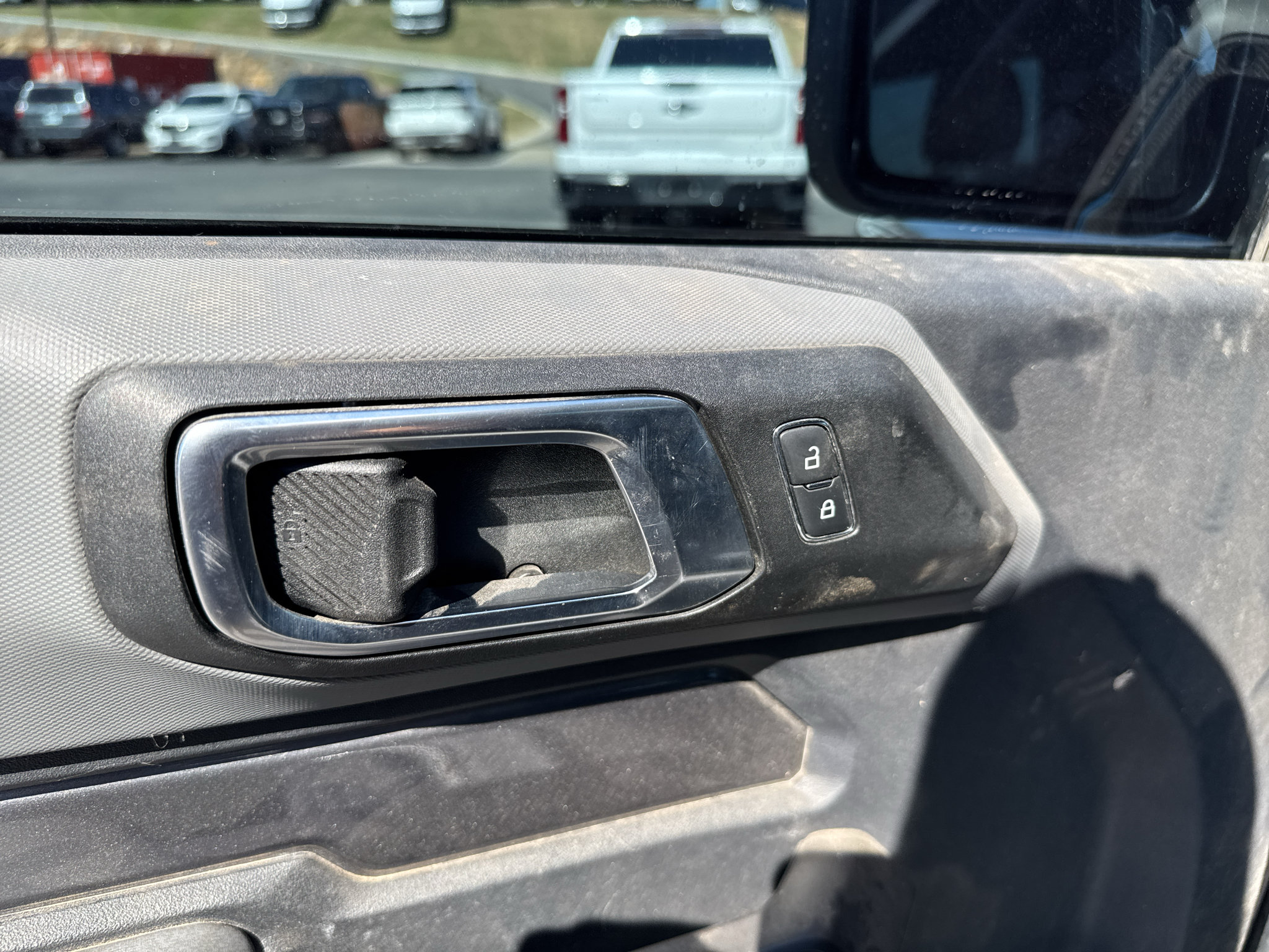 Used 2022 Ford Bronco Black Diamond w/ Sasquatch Package AWD/4WD image 18