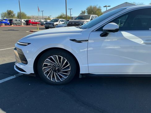 Used 2024 Hyundai Sonata Limited image 26