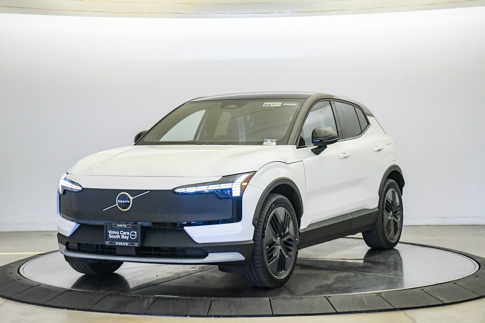 New 2026 Volvo EX30 Cross Country Ultra w/ Protection Package Premier AWD/4WD image 1