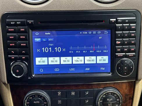 Used 2008 Mercedes-Benz ML 550 4MATIC image 36