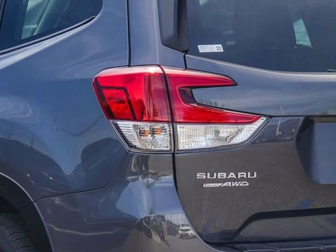 Used 2023 Subaru Forester Premium w/ Popular Package #2 image 7