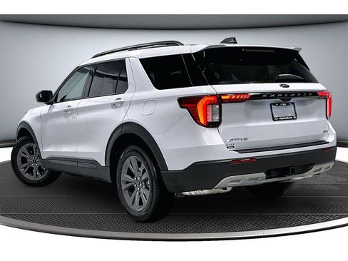 New 2026 Ford Explorer Active w/ Active Comfort Package AWD/4WD image 33