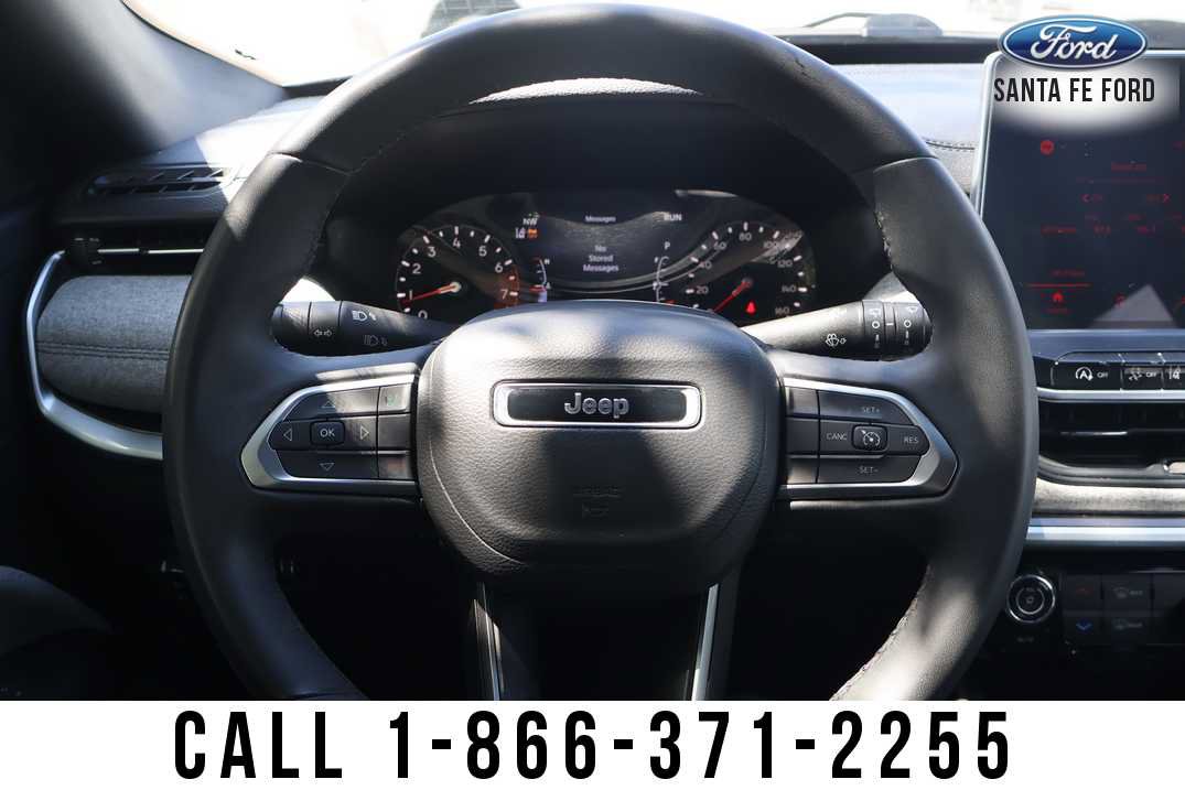 Used 2024 Jeep Compass Latitude w/ Altitude Special Edition AWD/4WD image 33