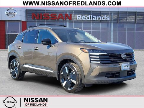 New 2026 Nissan Kicks SR w/ SR Premium Package image 1