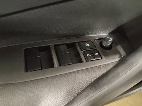 Used 2024 Toyota Corolla LE image 27